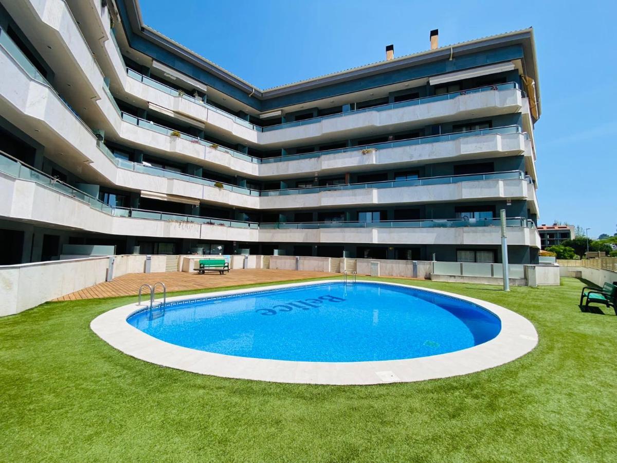 Relax Apartamento Playa Fenals Apartment Lloret de Mar Exterior photo